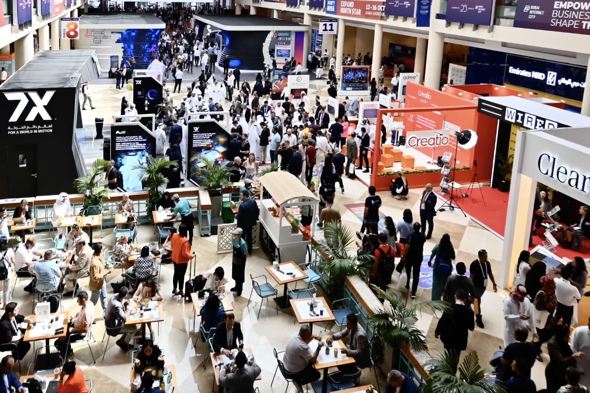 How to Attract Visitors to Your Exhibition Stand: 10 Proven Strategies for Maximum Engagement